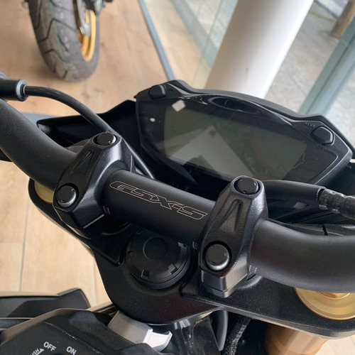 Imagen 6 de 25 de Suzuki Gsx S 750 Nacked No Z650 Mt El Mejor Tipo De Cambio