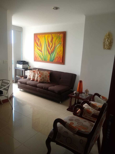 Imagen 2 de 4 de Se Alquila Apartaestudio En Pinares Sector Megacentro