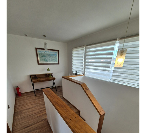 Atención! Casa De 3d+3b, Como Nueva. Oportunidad Compra.