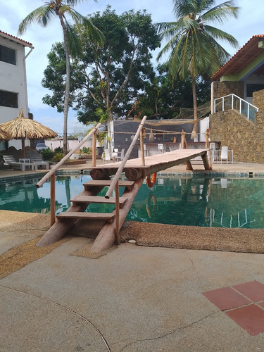 Bajon Dos Apartamentos 54 Y 63 Mt2 Playa El Agua Urbanizacion Privada Con Estacionamiento Isla De Margarita, Maneiro