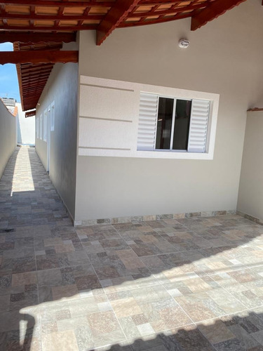 Imagem 10 de 11 de Casa Na Praia De Mongaguá Com Piscina Ref. 667