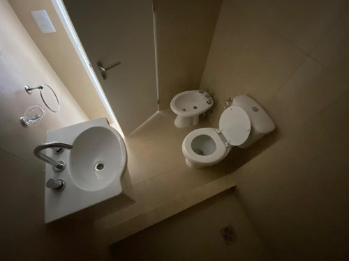 Imagen 7 de 20 de Departamento De 1 Dormitorio Con Cochera En Venta Amenities Centro