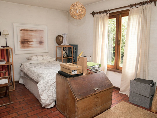 Casa Con Precioso Jardín - Carrasco Ref. 913