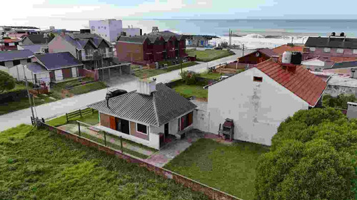 Venta Chalet Santa Clara A Metros Del Mar