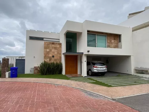 Casa En Venta En La Loma Club De Golf, San Luis Potosi | Metros Cúbicos