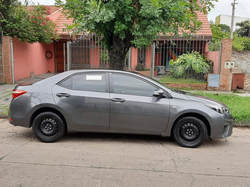 Toyota Corolla Xli 1,8 6m/t