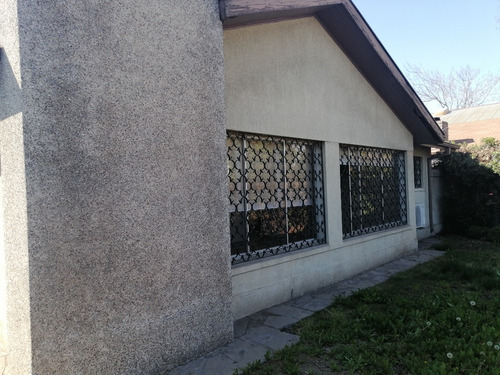 Avenida España, Casa Un Pisos, Aislada, Excelente Ubicación