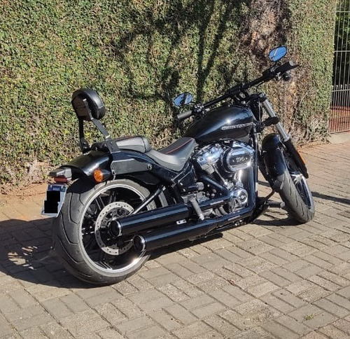 Imagem 1 de 10 de Harley Davidson Softail Breakout Fx Brs 114