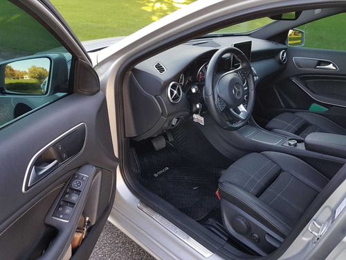 Mercedes Benz A 200 Blue Efficiency 2016 Automático