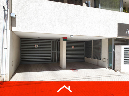 Dueño Vende Cochera Con Baulera Barrio Cofico Calle Bedoya Esq. Rodriguez Peña