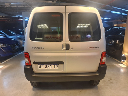 Imagen 13 de 15 de Peugeot Partner Hdi Confort