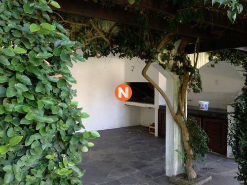 Casa En Venta, Bo. Cordoba, Maldonado, 4 Dormitorios.- Ref: 208520