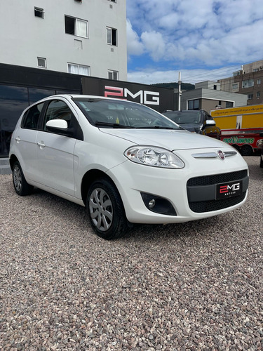 Fiat Palio Fiat Palio Attractive 1.0 8V (Flex)
