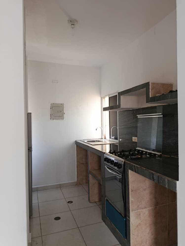 Apartamento Con Pozo En Res Valles Del Nogal
