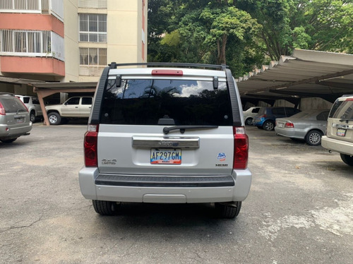 Imagen 7 de 13 de Jeep Commander