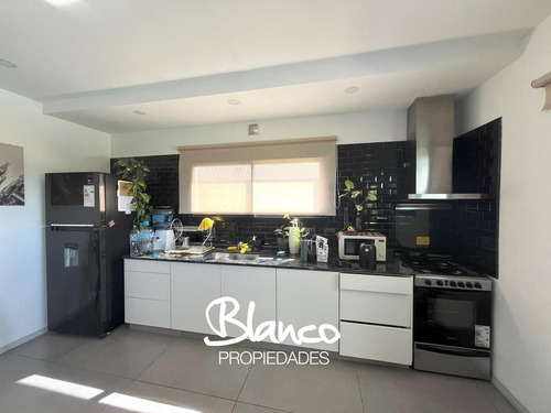 Casa En Venta En San Eduardo, Pilar Del Este, Pilar