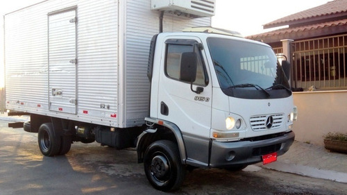 Imagem 6 de 15 de Mercedes Benz Accelo 915 - Baú Refrigerado