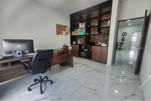 Venta De Edificio En Zona Céntrica De Querétaro, Ideal Para Oficinas