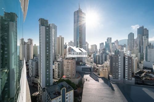 Imagem 3 de 30 de Finamente Mobiliado, Apartamento Pronto Para Morar Com 3 Suítes - 3423