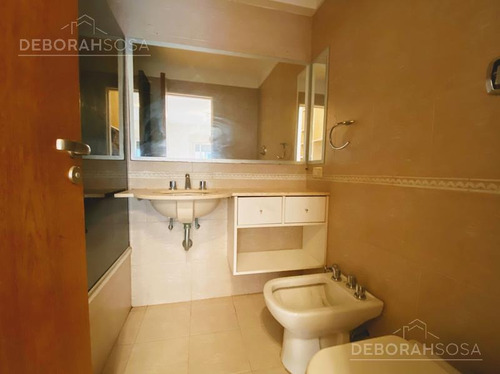 Departamento De 4 Ambientes En Belgrano - Cochera Fija Y Cubierta.