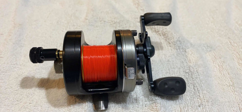 Reel Abu Qtc 5500 Escucho Oferta