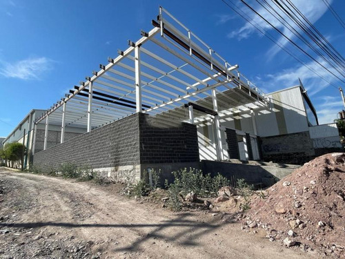 Bodega Industrial En Renta En El Marqués  Frente Al Parque Industrial Bernardo Quintana