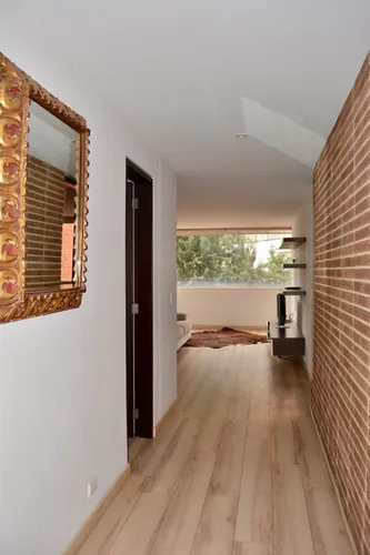 Apartamento En Arriendo En Los Rosales. Cod A22671