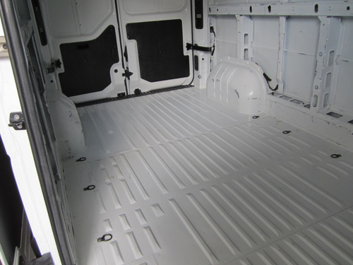 Imagem 3 de 6 de Renault Master Furgao Extra Longa 2020 L3h2 Com Ar Condicion
