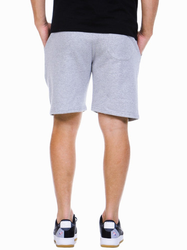 Imagem 4 de 8 de Bermuda Moletom Masculina