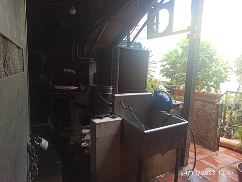 Venta Conocido Restaurante Fondo De Comercio. Cc La Cascada. Yy