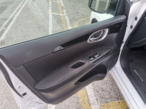 Imagen 10 de 11 de Nissan Sentra 2018 1.8 Advance Cvt
