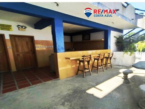 Imagen 10 de 11 de Remax Vende Posada En Playa Sur Chichiriviche Estado Falcon