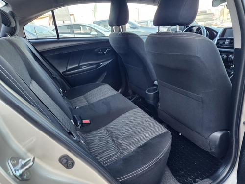 Imagen 13 de 14 de Toyota Yaris 1.5 Gli Mt Full 2018