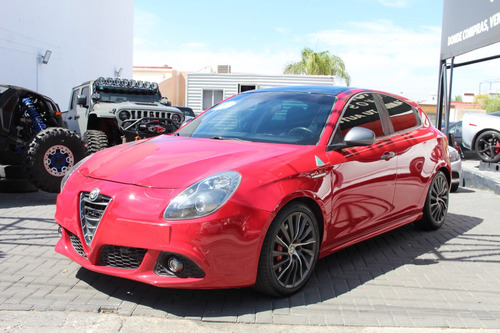 Alfa Romeo Giulietta 1.8 Quadrifoglio Verde Ddct At