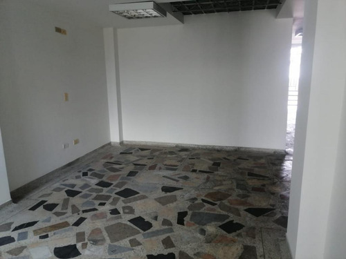 Imagen 14 de 17 de Edificio En Arriendo En Bogotá Bellavista Occidental. Cod 101670