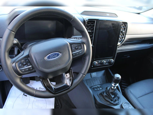 Ford Ranger XLT 4X4 2.0L MT