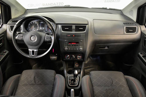 Imagen 9 de 15 de Volkswagen Suran 1.6 Highline 2013 La Plata 211