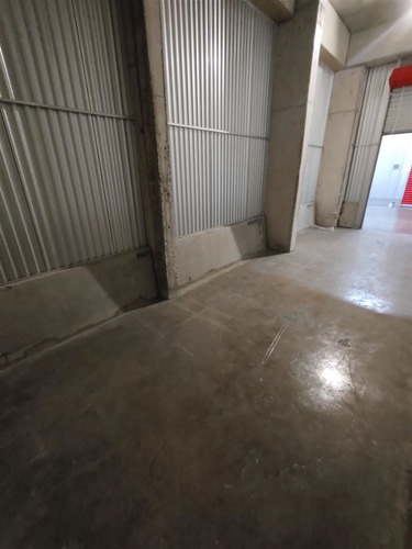 Arriendo Bodega Macul 27 M2 Con Valor Todo Incluido