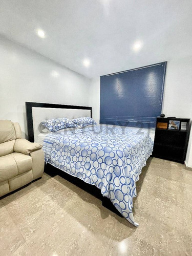 Hermosa Casa Bote B En Venta