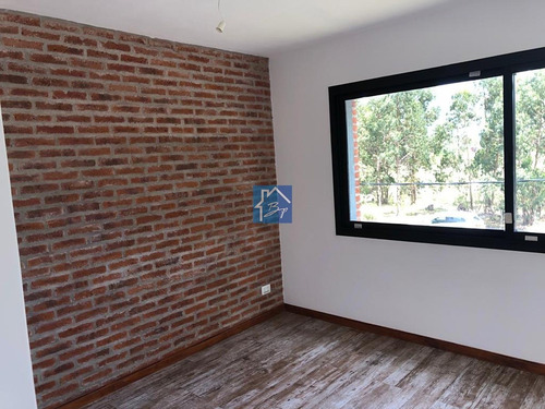 Casa En Propiedad Horizontal A Estrenar En Pinares, 3 Dormitorios Y Parrillero- Ref: 643