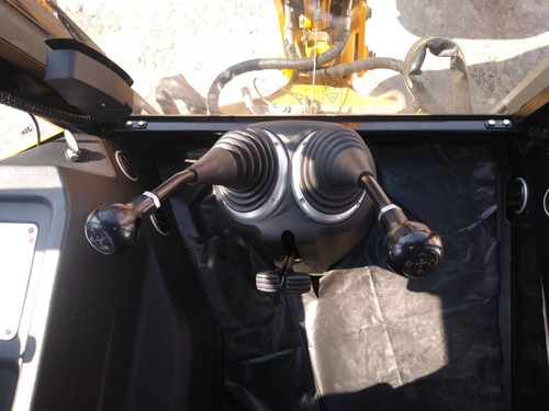 Imagen 10 de 15 de Retroexcavadora Jcb 3cx 4wd Kit Nueva