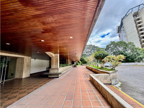 Se Vende Apto 120m2 3h+s/3b/1p Macaracuay