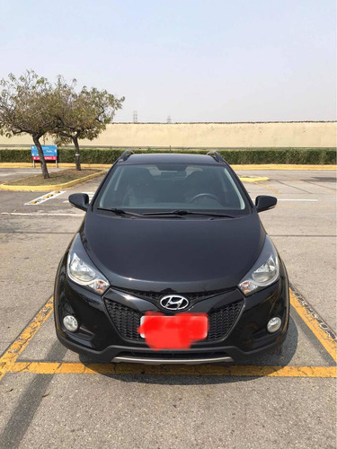 Imagem 1 de 8 de Hyundai Hb20x 2014 1.6 Style Flex 5p