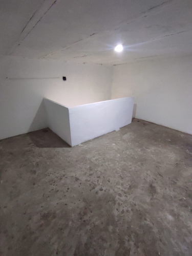 Imagen 10 de 13 de Casa Interna De Pasillo Dos Dormitorios