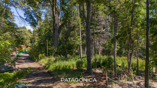 Venta Lote De 1506m2 Con Planos Aprobados De 160m2. Altos De Manzano Villa La Angostura