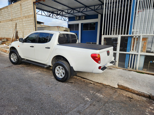 Mitsubishi L200 3.2 Triton Gl Cab. Dupla 4x4 4p