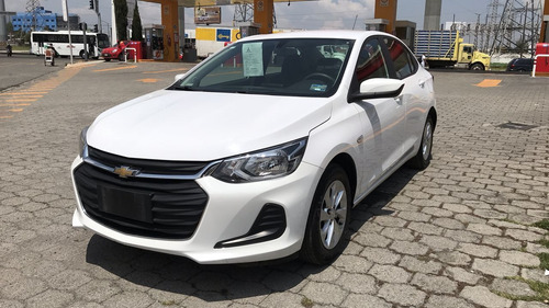 Imagen 1 de 15 de Chevrolet Onix 2021 1.0 Lt At