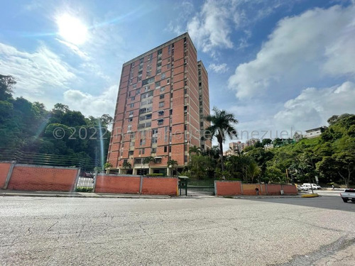 Se Vende Amplio Apartamento En El Cafetal, Caracas. Pm