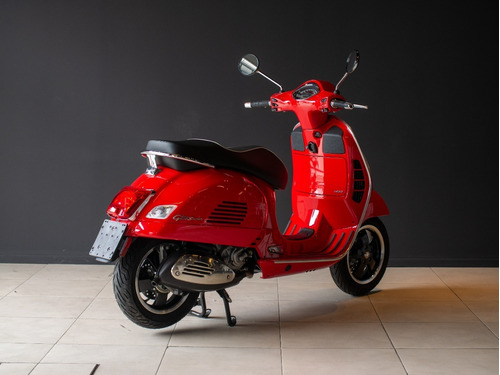 Imagen 20 de 25 de Vespa Gts 300 Super Roja Reserva Ya