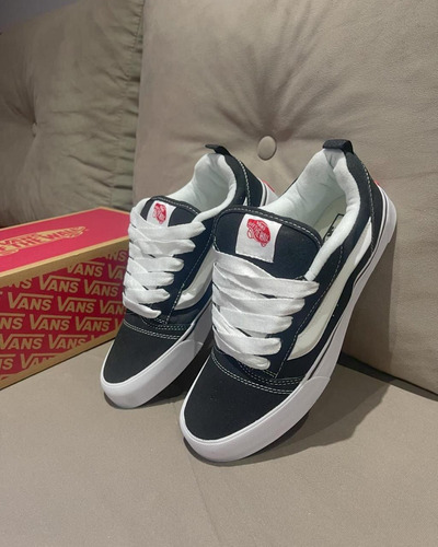 Zapatillas Vans Knu Skool